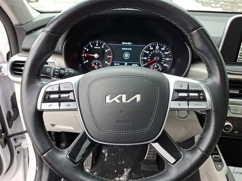 Used 2022 Kia Telluride SX w/ SX Prestige Package image 22