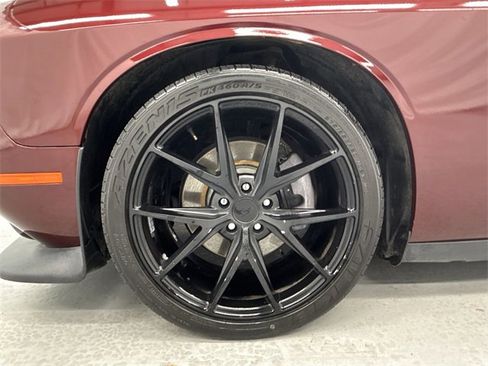 Used 2019 Dodge Challenger R/T w/ Driver Convenience Group image 10