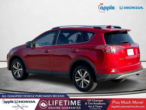 Used 2016 Toyota RAV4 XLE AWD/4WD image 4