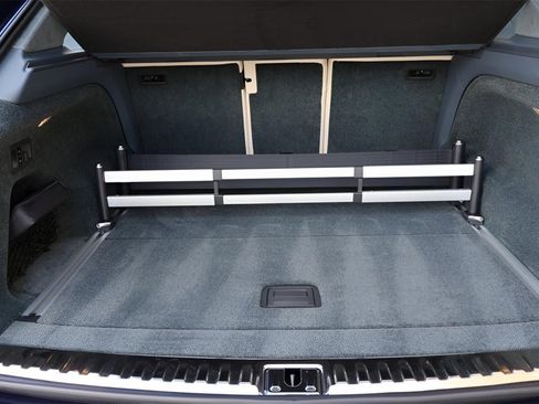 New 2025 Bentley Bentayga Azure V8 image 19