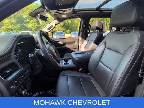 Used 2023 Chevrolet Suburban High Country w/ Advanced Technology Package AWD/4WD image 20