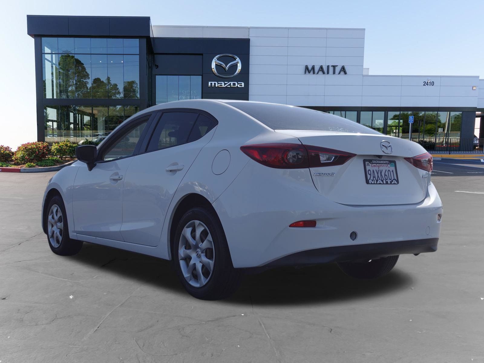 Used 2017 MAZDA MAZDA3 Sport FWD image 5