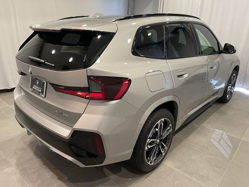 Used 2025 BMW X1 xDrive28i w/ Premium Package image 6
