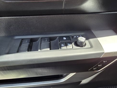 Used 2022 Toyota Tundra Platinum image 14