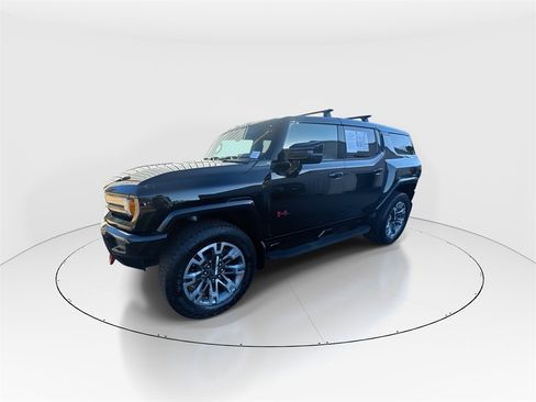 Used 2025 GMC Hummer EV 3X w/ LPO, Sport Package image 4