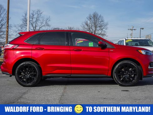 Used 2022 Ford Edge ST-Line w/ Class II Trailer Tow Package image 3