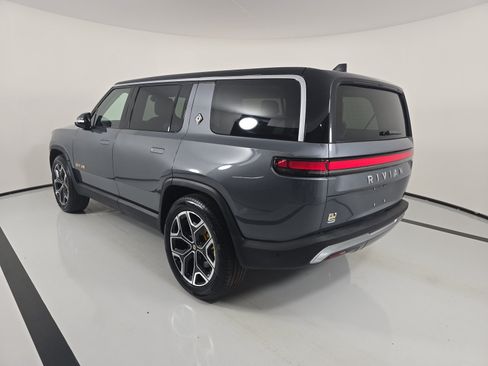 Used 2024 Rivian R1S Adventure AWD/4WD image 3