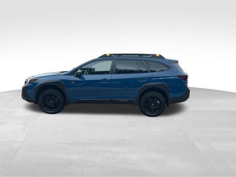Used 2025 Subaru Outback Wilderness AWD/4WD image 2