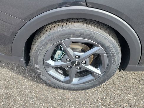 New 2026 Kia K4 LXS image 37