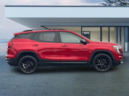 Used 2023 GMC Terrain SLE w/ Driver Convenience Package image 3