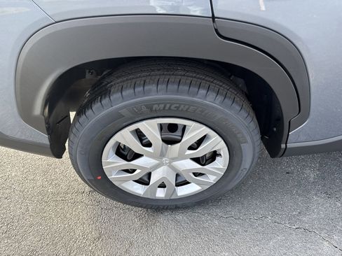 New 2025 Toyota Corolla Cross L image 11