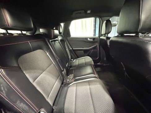 Used 2024 Ford Escape ST-Line image 25