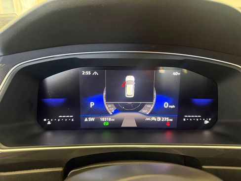 Used 2024 Volkswagen Tiguan SE image 15