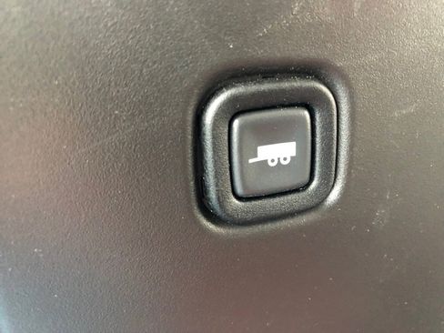 Used 2024 Chevrolet Express 2500 w/ Driver Convenience Package image 28