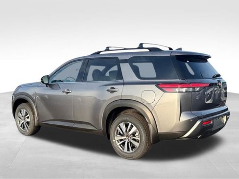 New 2026 Nissan Pathfinder SL AWD/4WD image 3