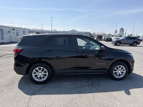 Used 2024 Chevrolet Equinox LS w/ LS Convenience Package AWD/4WD image 5