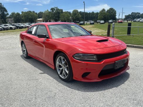 Used 2023 Dodge Charger GT RWD image 3