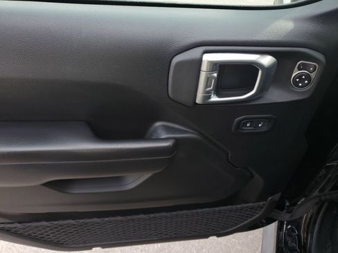 Used 2021 Jeep Wrangler Unlimited Sport S image 17