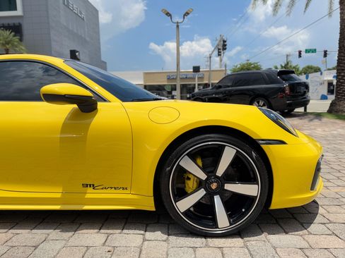 Used 2022 Porsche 911 Carrera RWD image 19