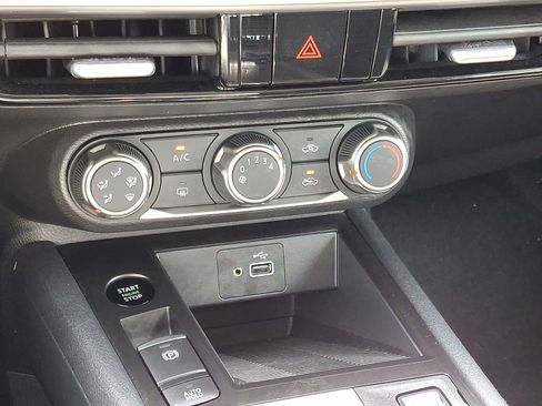 Used 2025 Nissan Kicks S AWD/4WD image 23
