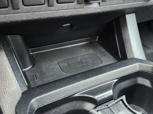 Used 2020 Toyota Tacoma Limited image 11