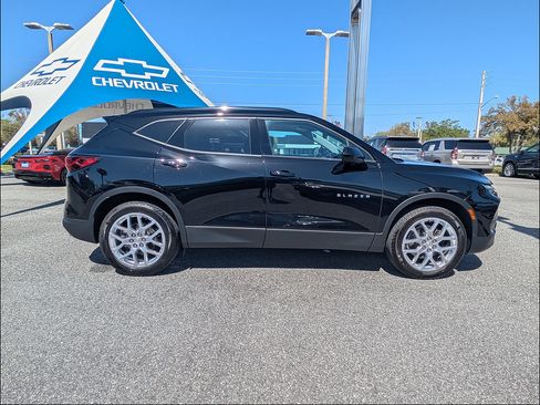 Certified 2024 Chevrolet Blazer LT w/ Convenience Package AWD/4WD image 19
