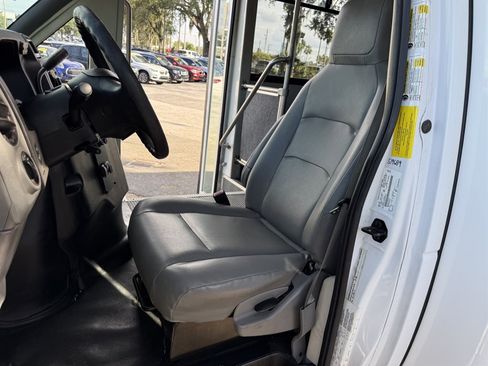 Used 2015 Ford E-450 and Econoline 450 Super Duty w/ Shuttle Bus Prep Package RWD image 10