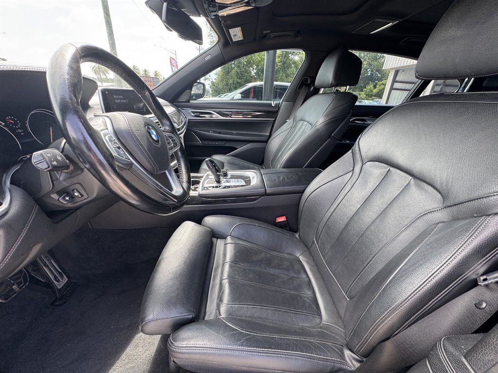Used 2019 BMW 740i xDrive w/ Executive Package AWD/4WD image 11