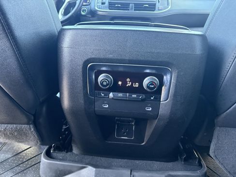 Used 2024 Chevrolet Tahoe LT w/ LT Signature Plus Package AWD/4WD image 14