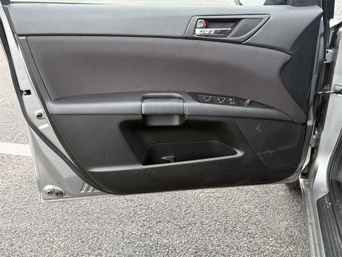 Used 2010 Suzuki Kizashi SE image 10