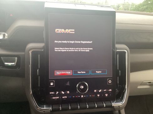 New 2026 GMC Yukon XL Denali w/ Advanced Technology Package RWD image 65