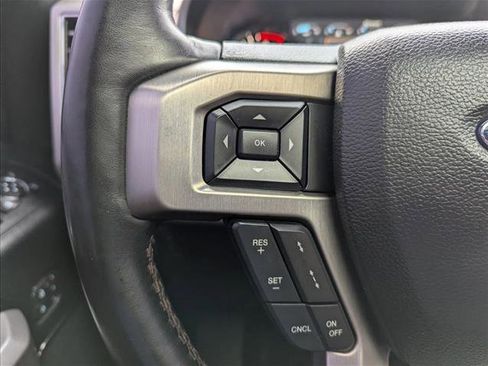 Used 2018 Ford F150 Platinum w/ Equipment Group 701A Luxury AWD/4WD image 13