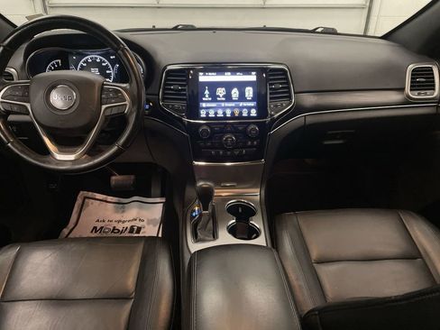 Used 2020 Jeep Grand Cherokee Limited w/ Premium Lighting Group AWD/4WD image 15