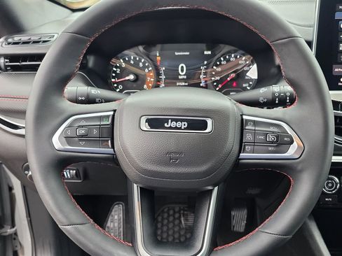 Used 2023 Jeep Compass Trailhawk w/ Trailhawk Convenience Group image 17