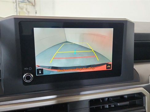 Used 2024 Toyota Tacoma TRD Off-Road image 29