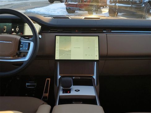 New 2026 Land Rover Range Rover Long Wheelbase SE image 25