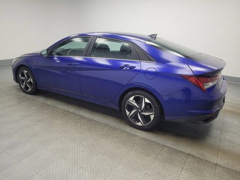 Used 2023 Hyundai Elantra Limited image 3