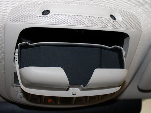 Used 2021 Lincoln Nautilus Reserve image 31