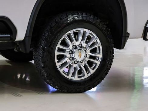 Used 2023 Chevrolet Silverado 2500 High Country w/ Z71 Off-Road Package image 52