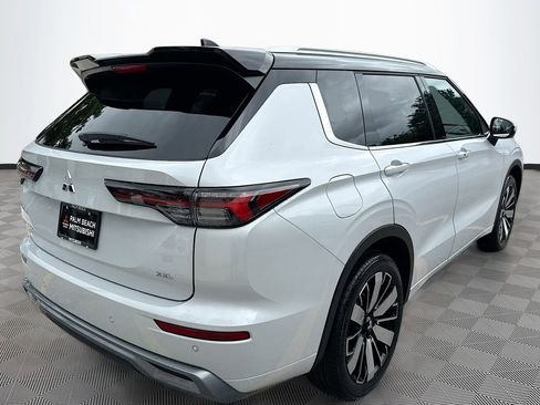New 2026 Mitsubishi Outlander SEL image 7