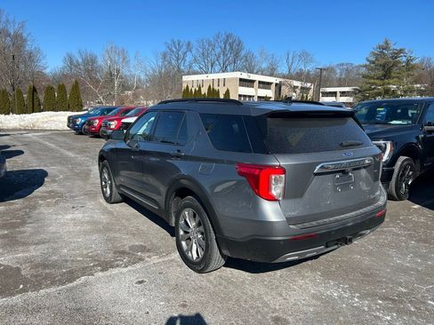 Certified 2022 Ford Explorer XLT w/ Equipment Group 202A image 10