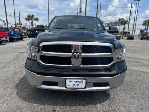 Used 2022 RAM 1500 Classic SLT w/ Electronics Group image 2