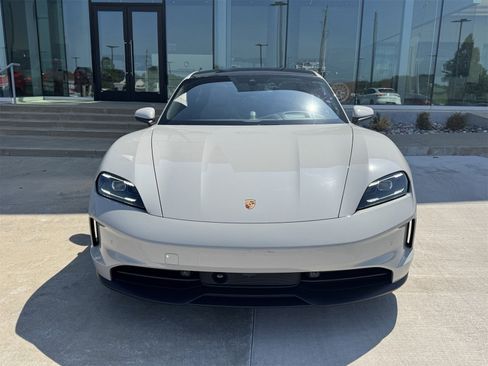 New 2025 Porsche Taycan image 10