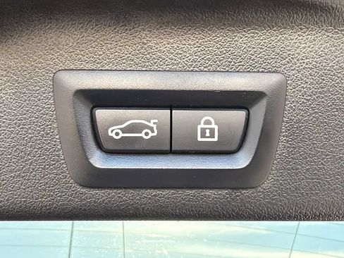 Used 2023 BMW X5 xDrive40i w/ M Sport Package AWD/4WD image 19