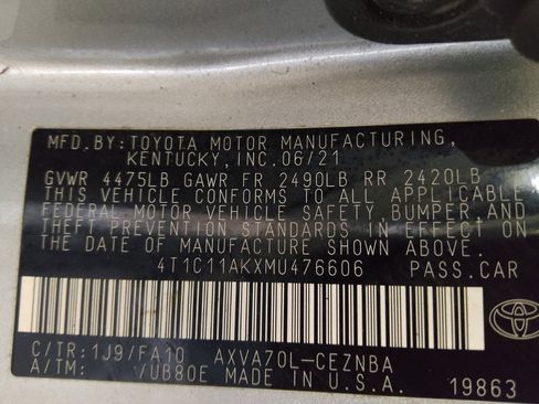 Used 2021 Toyota Camry LE image 33