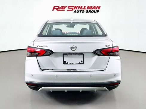 Used 2020 Nissan Versa SV image 6