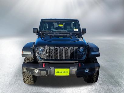 New 2025 Jeep Wrangler Unlimited Rubicon w/ Safety Group