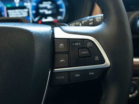 Used 2024 Toyota Grand Highlander Platinum image 27