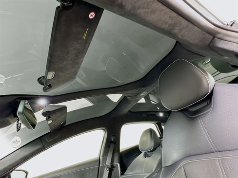 Used 2022 Lucid Air Grand Touring image 22