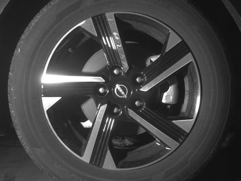 Used 2025 Nissan Sentra SV image 13